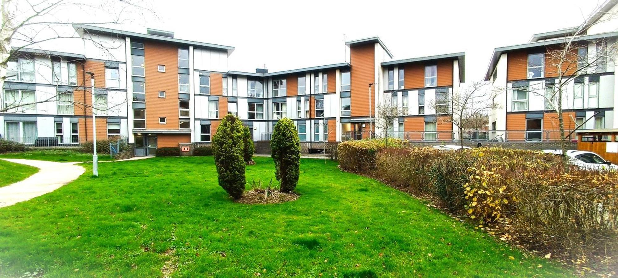 Apartamento 2 Bed Crawley Apt - Near Gatwick Exterior foto